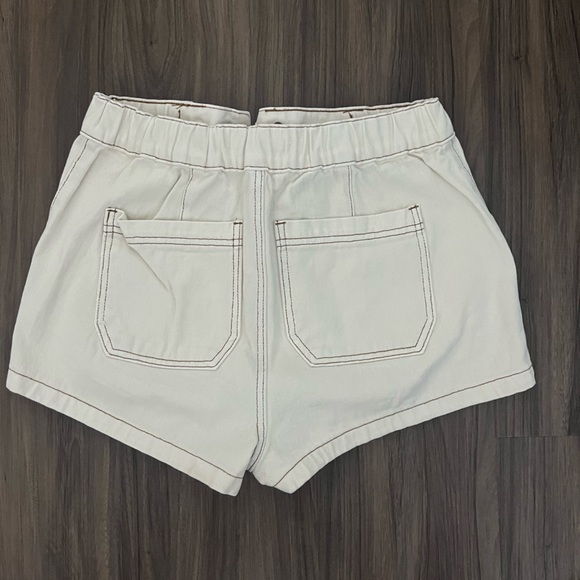 Pacsun white jean shorts size small - Picture 2 of 3